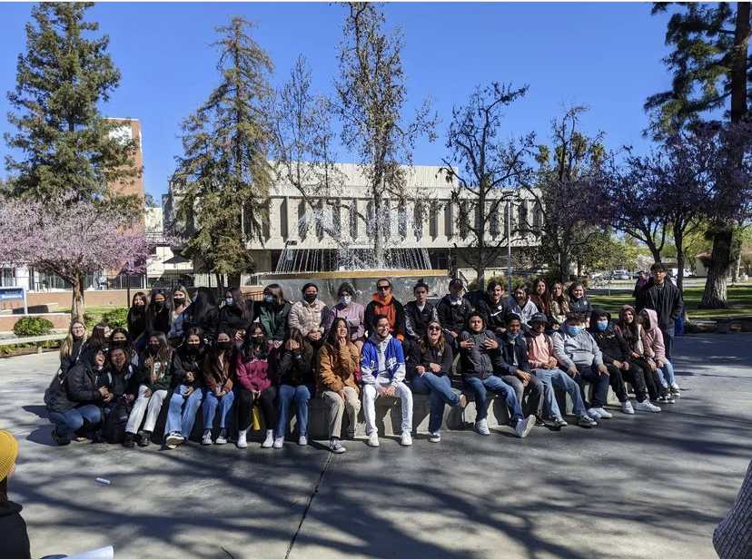 AVID students visiting colleges