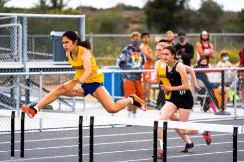 Daniela Ruelas committed to Dartmouth track team