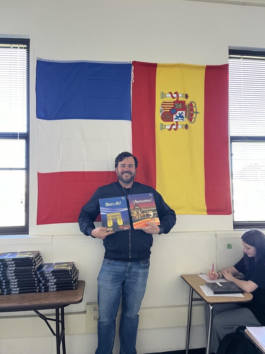 Señor becomes a Monsieur for students taking Français ll