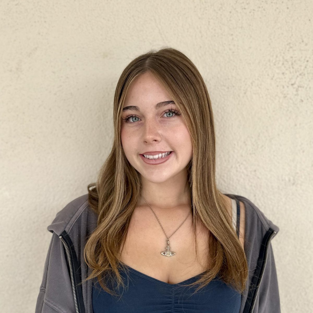 Viviana Stone