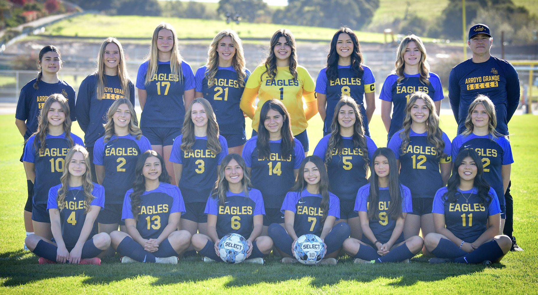 2025-26 varsity girls soccer team photo.