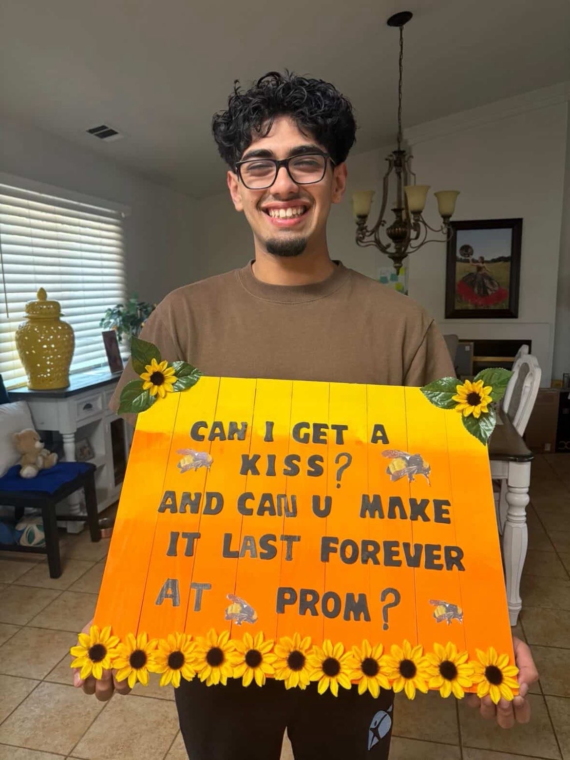 Emmanuel Palacios asked Valerie Murguia to 2026 AGHS Prom. Photo Courtesy of Valerie Murguia.