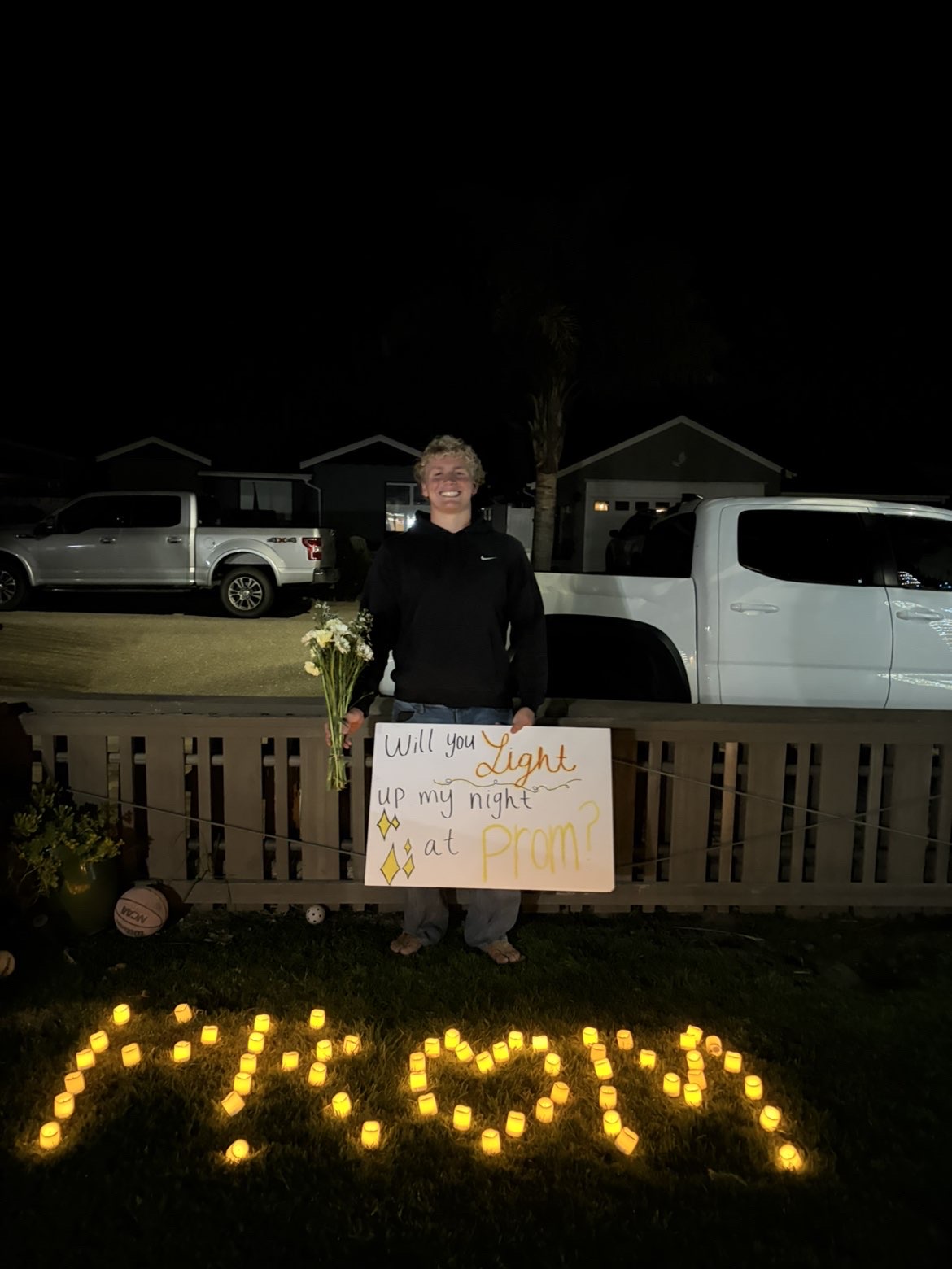 Brady Leonard asked Kai Smith to 2026 AGHS Prom. Photo Courtesy of Kai Smith. 